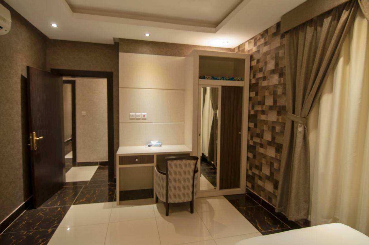 Elite Suites Hotel - Al Muruj Эр-Рияд Экстерьер фото