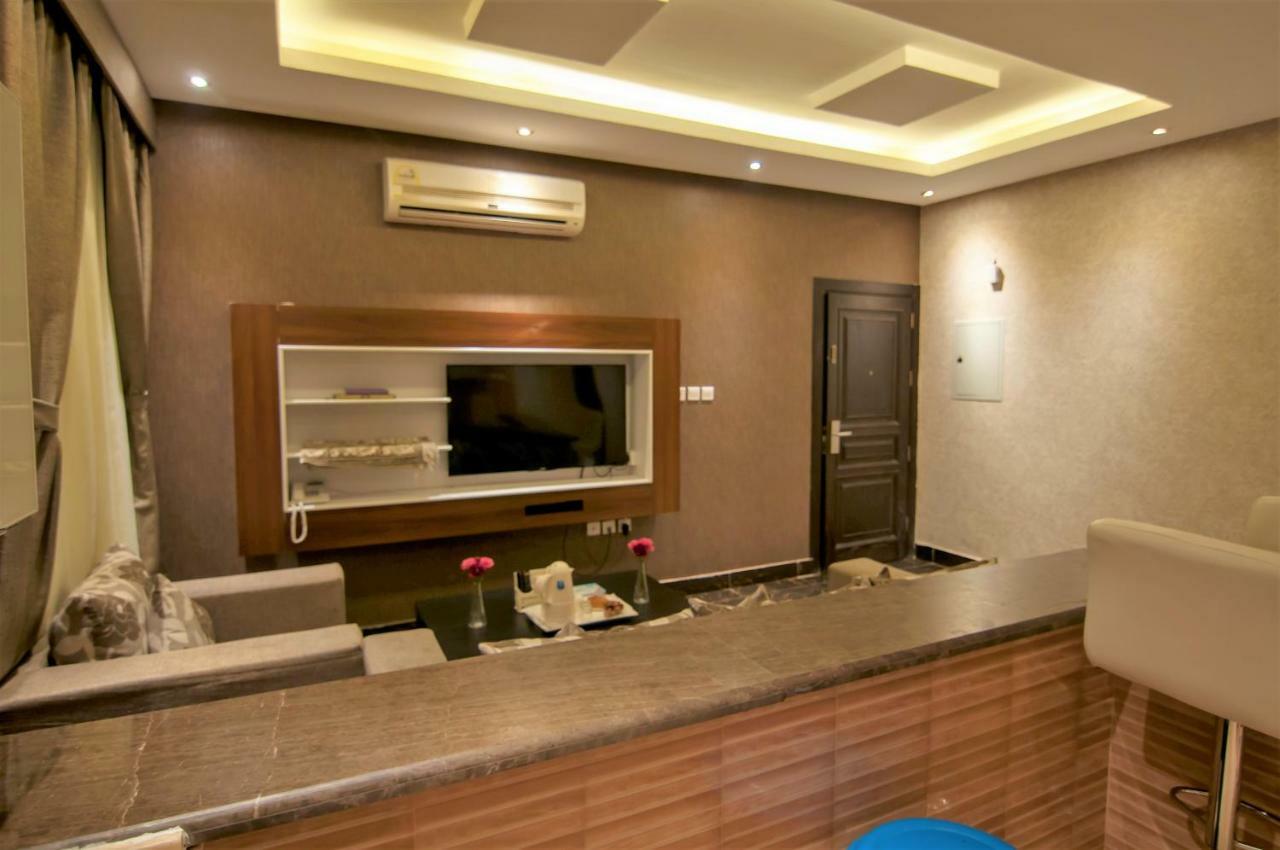 Elite Suites Hotel - Al Muruj Эр-Рияд Экстерьер фото